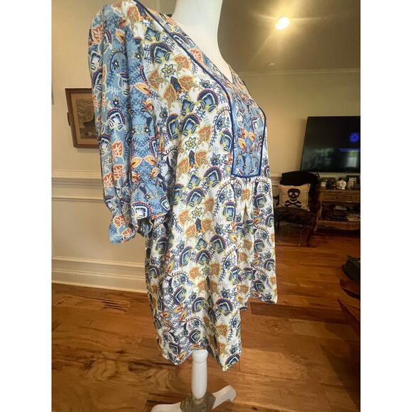 ROSE & OLIVE ART DECO FLORAL V NECK RUFFLED HEM BLOUSE WOMENS PLUS 2X - Picture 3 of 8